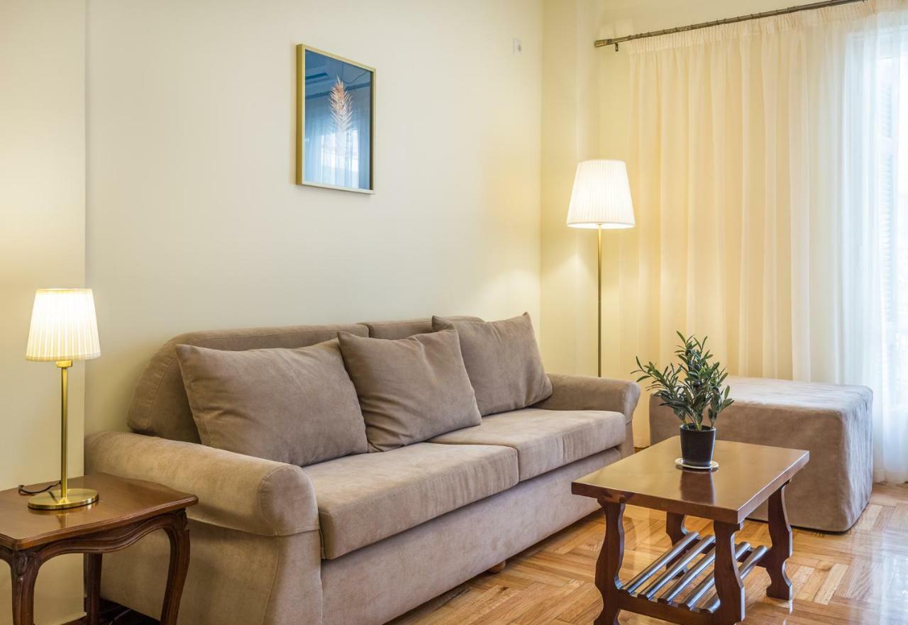 Chic Flat In Kolonaki Next To American Embassy Athen Exterior foto